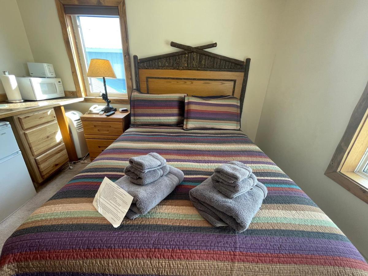Denali Lakeview Inn Healy Dış mekan fotoğraf
